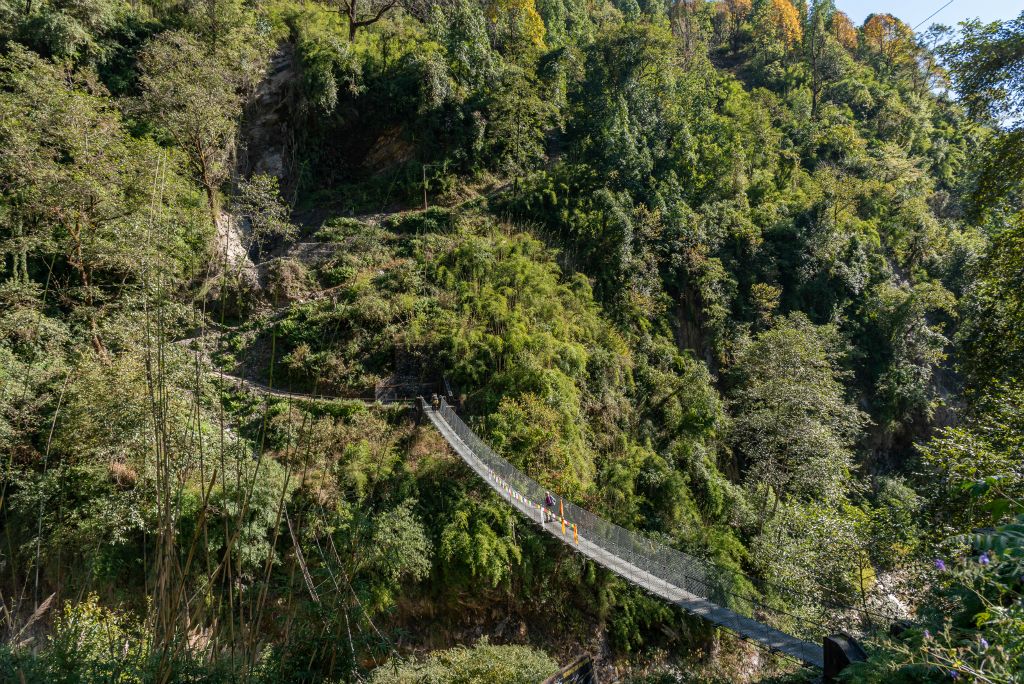 Pont suspendu à 1980 m